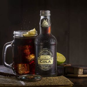 Maybe drink a coke?
Может быть, по коле? at The Slice Pizza in Moscow