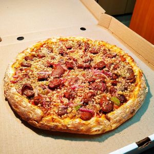 Новая растительная пицца с бобами от СЛАЙС пиццы - Бобушка.
New plantpizza with pods from SLICE pizza Russia - Bobushka. at The Slice Pizza in Moscow
