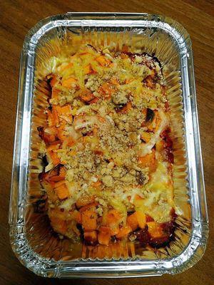 Отрабатываем новую закуску из тыквы в СЛАЙС пицце.
Working out a new pumpkin snack in SLICE pizza. at The Slice Pizza in Moscow