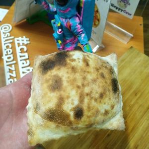 Конвертик СЛАЙС пиццы.
Envelope by SLICE pizza Russia.
Testing stage. Этап тестирования. at The Slice Pizza in Moscow