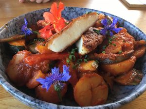 potato pan with halloumi (vegan option)  at Heckers in Grundau