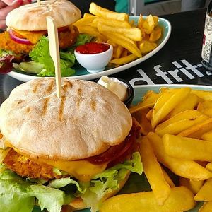 Best vegan burger in Hamburg at Apple & Eve in Hamburg