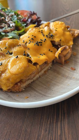 Mushroom cheese schnitzel   at Apple & Eve in Hamburg