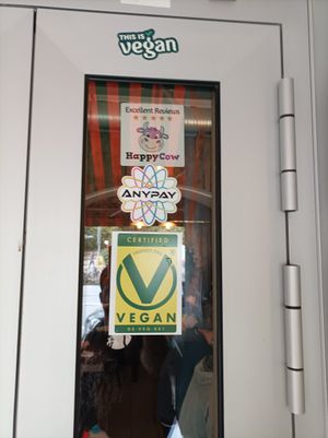  at Apple & Eve in Hamburg