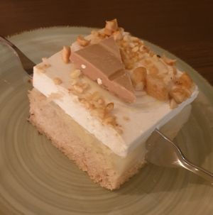 Apfel-Nougat Schnitte at Apple & Eve in Hamburg