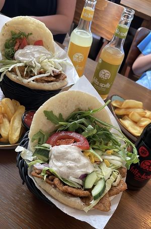   at Apple & Eve in Hamburg