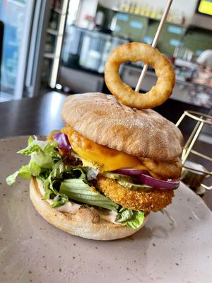 Onion Cheeseburger  at Apple & Eve in Hamburg