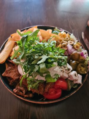 Gyrosteller 😱💚 sooo gut! at Apple & Eve in Hamburg