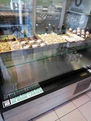 Kuchentheke ~wie Snickers, musse au Chocolat, Rhabarber, rafaelo & after aight at Apple & Eve in Hamburg