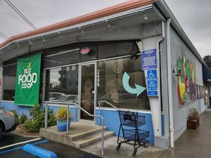 Exterior at SLO Food Co-op in San Luis Obispo