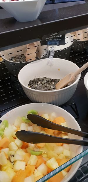 Fruits and seeds at VIE - Henry - T1 in Schwechat