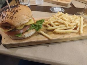 burguer at Iron Duke in Aveiro