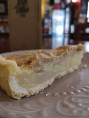 Apple pie caramel vegan at Iron Duke in Aveiro