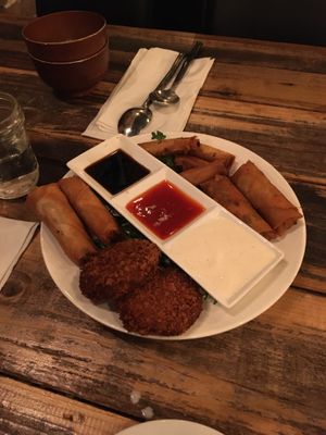 trio sampler 🤤  at Nick's on Grand in South San Francisco