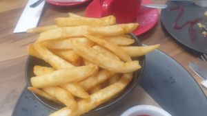 Yummy hot chips at Cafe Maldon in Maldon