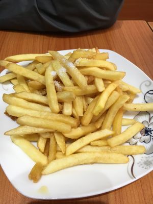 Regular fries were good (30VND) (taste like Mc Donalds fries)  at Quyet Hang in Ha Giang