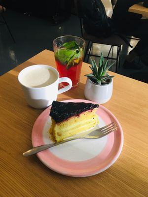 Coffee, lemonade and cake at Fika in St Petersburg