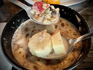 Granola #Veganuary at Urban Beets Cafe & Juicery in Wauwatosa