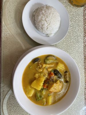 Vietnamese curry  at Cafe on Thu Wheels in Hue