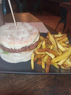 Pink vegan at Friends in Setubal