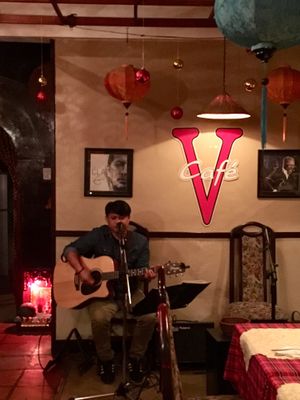 Música en directo  at V Cafe in Da Lat