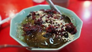 rose！ at Mill in Bangkok