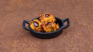 Onion bhaji (Vegan) at The Tiffin Truck in Cambridge