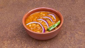 Chick peas curry ( Vegan) at The Tiffin Truck in Cambridge