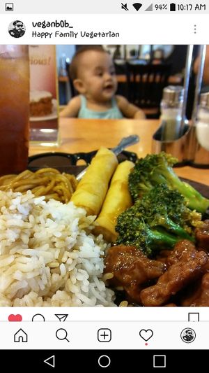 This is not fast food, this is a restaurant,one of the best around at Happy Family - San Bernardino in San Bernardino