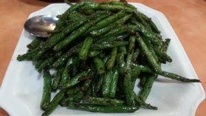 dry green beans at Happy Family - San Bernardino in San Bernardino