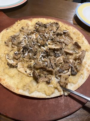 Pizza  at Newyork B&C in Seoul