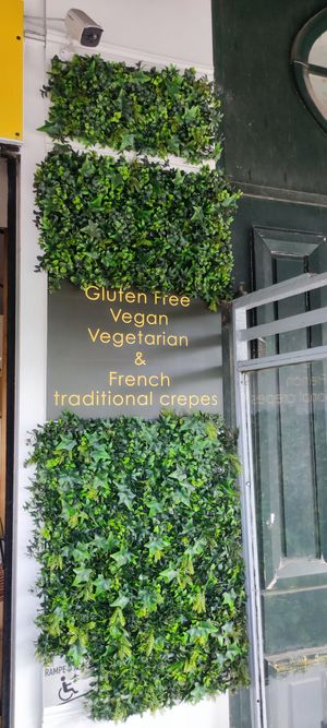 Deco at Coffee Crepes in Paris