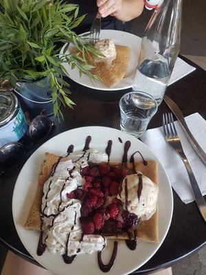  at Coffee Crepes in Paris