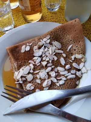 Vegan crepe at Coffee Crepes in Paris