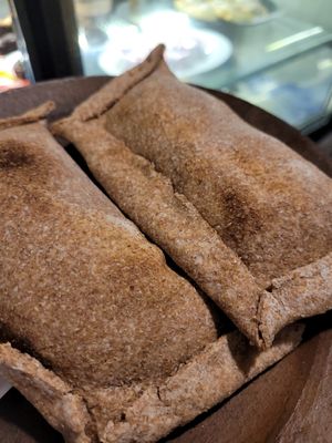 Variedad Empanada MASA INTEGRAL at Recuerdos del Cajon del Maipo - La Vegana con Ganas in San Jose De Maipo