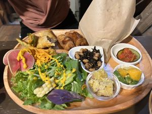 burger plate (burger is behind the paper bag)  at Ramuna in Nara
