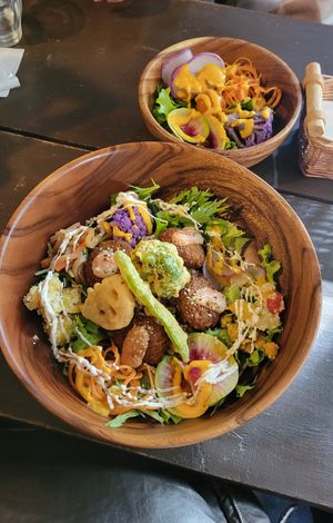 Bowl (forget the name) and salad #Veganuary at Ramuna in Nara