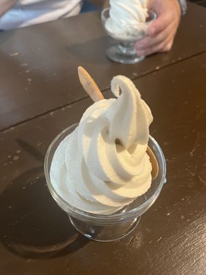 Amazake (glace au lait de soja)  at Ramuna in Nara