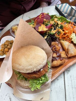 Burger set meal  at Ramuna in Nara