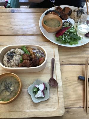Vegan bento and vegan plate  at Ramuna in Nara