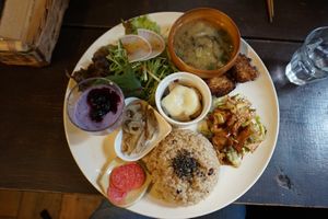 Brown rice set at Ramuna in Nara