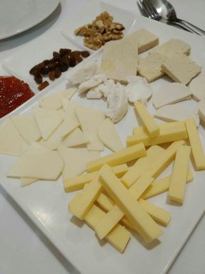 Tabla de quesos veganos at Ristorante Gourmet in Elche