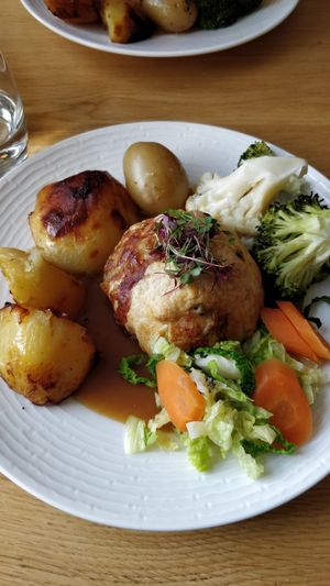 Chestnut mushroom, puy lentil and sun blush tomato wellington at Westbrook Inn in Chippenham