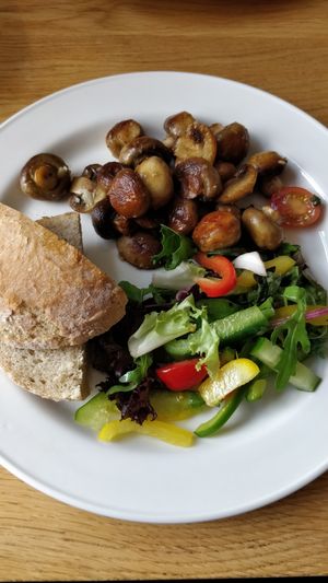 Garlic mushroom starter at Westbrook Inn in Chippenham