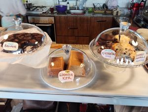 Vegan cakes at Keyif Sanat Kahvesi in Usak