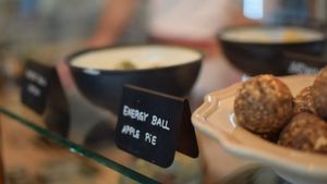 Apple pie flavored energy balls at Balance Deli in Frankfurt
