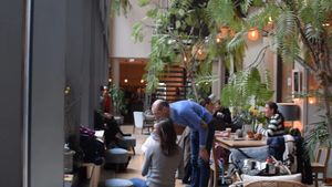 Inside of the restaurant at Balance Deli in Frankfurt