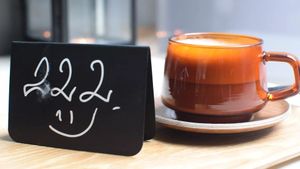 Cappuccino with oatly milk at Balance Deli in Frankfurt