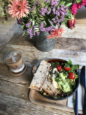 Coffee, flowers, bowl 😍  at Balance Deli in Frankfurt