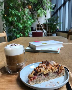 vegan and gluten free plum cake at Balance Deli in Frankfurt